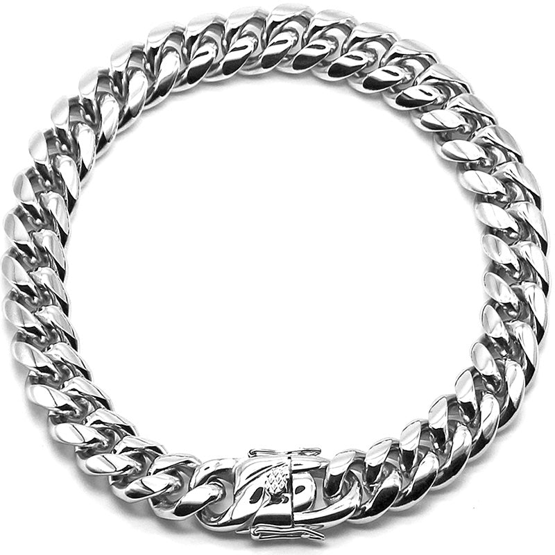 Necklace for men and women 45cm hip hop.
Chain Material: Titanium Steel